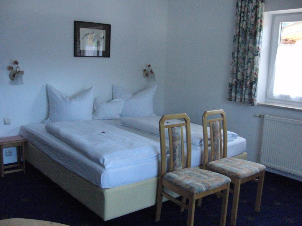 Hotel-Pension Heike Kitzbuhel Room photo